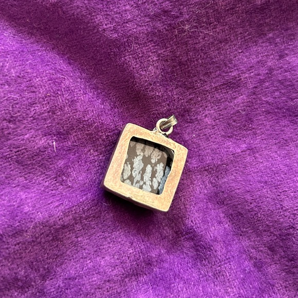 VTG TIBETAN SILVER SNOWFLAKE OBSIDIAN PENDANT - Picture 2 of 2
